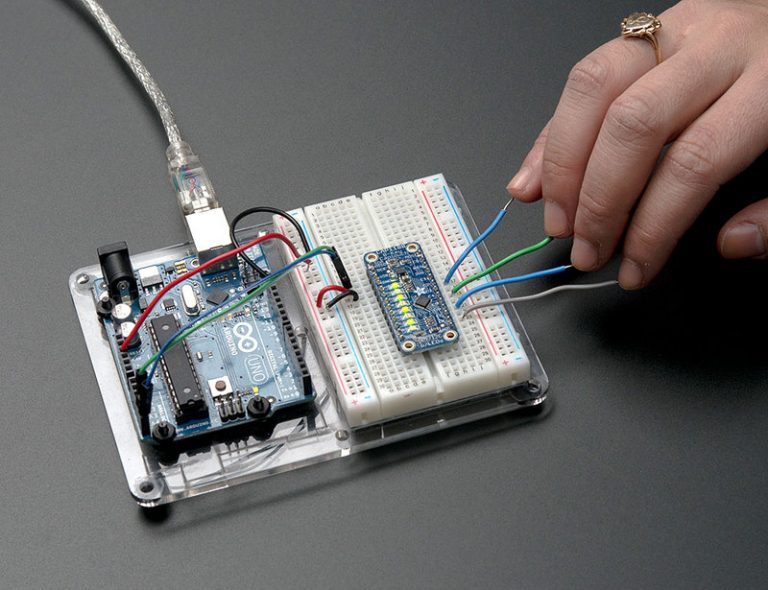 CAP1188 Sensor capacitivo. ¿Cómo funciona?