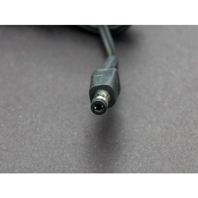 eliminador-de-voltaje-ac-dc-12v-2a-con-plug-macho-2-1mm