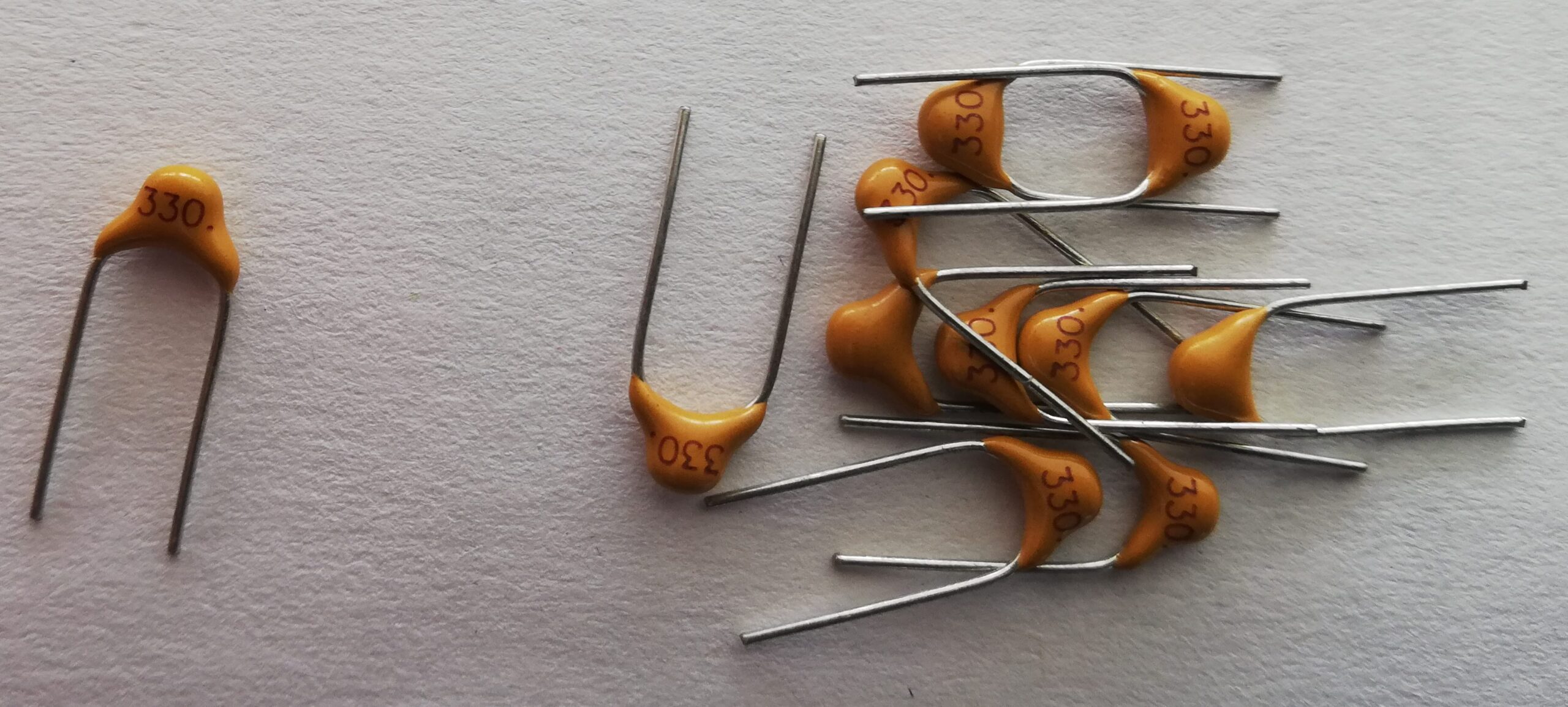 CAPACITOR CERAMICO 33PF 500V