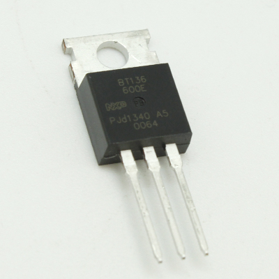 TRIAC BT136